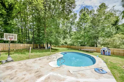 Exterior - 138 Ashdown Dr, Simpsonville, SC 29680 photo 13 of 16