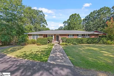 816 Trail Rd, Belton, SC 29627