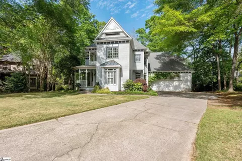 8 Atchison Way, Simpsonville, SC 29680