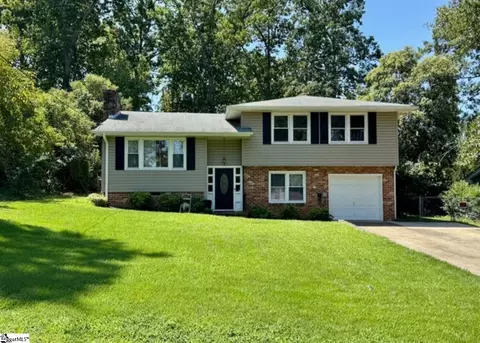 108 Marlboro Dr, Greenville, SC 29605