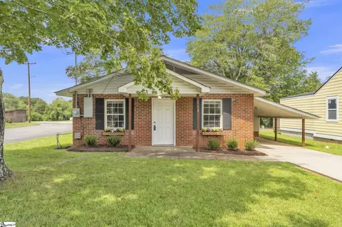 208 Parkins Mill Rd, Greenville, SC 29607