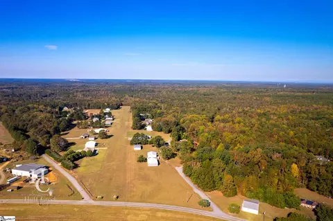 Aeronca Road, Belton, SC 29627
