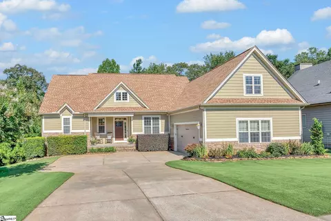329 Harkins Bluff Dr, Greer, SC 29651