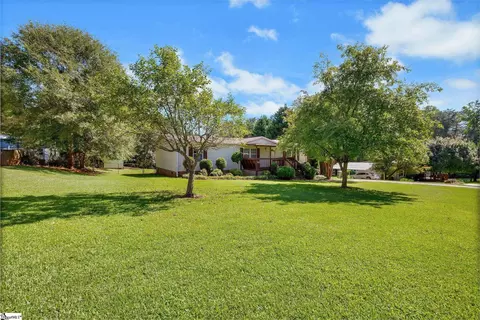 1608 S Mcelhaney Rd, Greer, SC 29651 photo 2