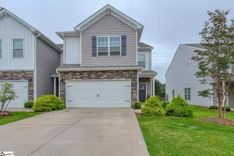 571 Yellow Fox Rd, Greer, SC 29651