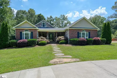 171 Fernbrook Cir, Pacolet, SC 29372
