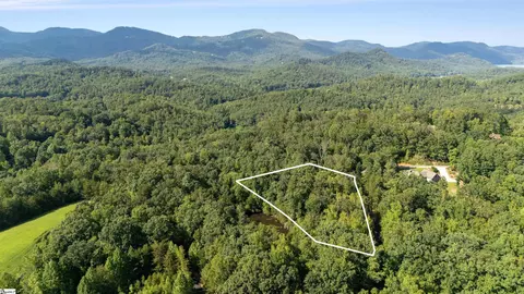 207 Luberon Ln, Travelers Rest, SC 29690