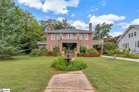 1010 S Harper St, Laurens, SC 29360