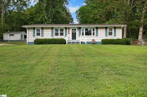 120 Elizabeth Ln, Travelers Rest, SC 29690