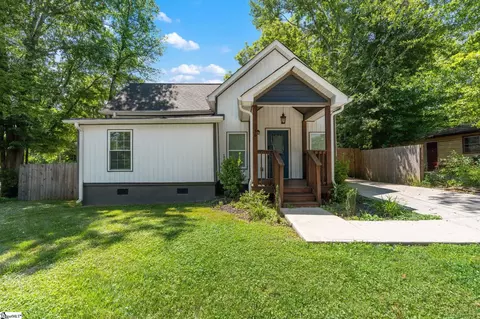36 E Main St, Greenville, SC 29611