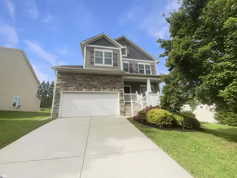 272 Stonewood Crossing Dr, Boiling Springs, SC 29316