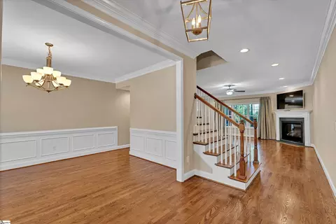 Living - 524 New Tarleton Way, Greer, SC 29650 photo 2 of 4