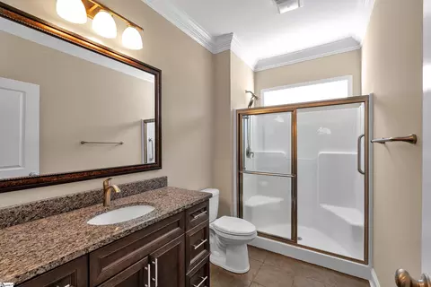 Bath - 524 New Tarleton Way, Greer, SC 29650 photo 3 of 5