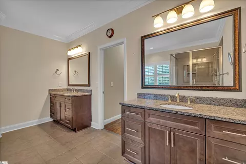 Bath - 524 New Tarleton Way, Greer, SC 29650 photo 2 of 5