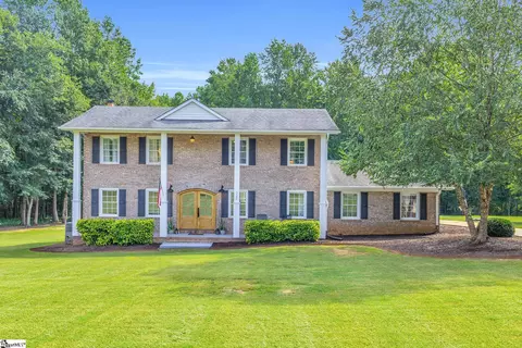 322 Faye Cir, Easley, SC 29640
