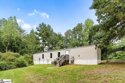 186 Corry Rd, Blacksburg, SC 29702