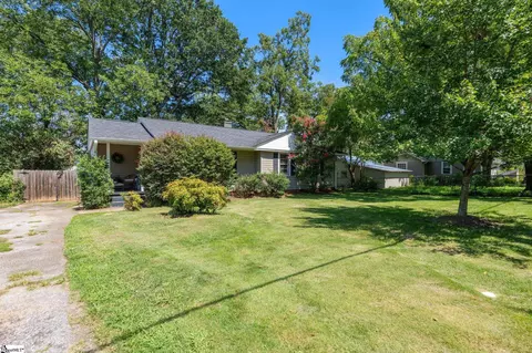15 Plymouth Ave, Greenville, SC 29607