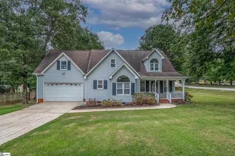 2 Bethel Oaks Ct, Mauldin, SC 29662