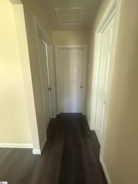 Entry Way - 910 E Whitner St, Anderson, SC 29624 photo 2 of 2