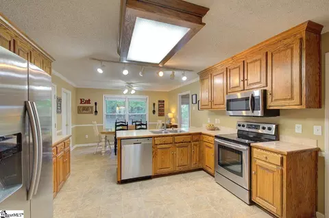 Kitchen - 116 Halifax Rd, Easley, SC 29640 photo 4 of 4