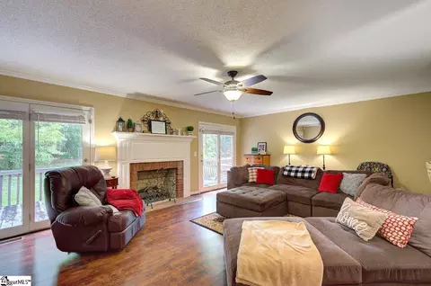 Living - 116 Halifax Rd, Easley, SC 29640 photo 1 of 2