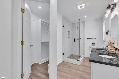 Bath - 322 E Bearden St, Greer, SC 29651 photo 1 of 4