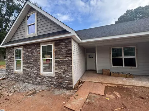 110 Baker Ct, Easley, SC 29640 photo 2