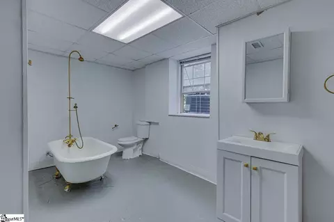 Bath - 340 Adger Rd, Easley, SC 29642 photo 5 of 5