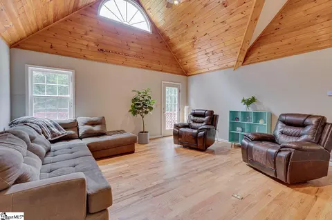 Living - 340 Adger Rd, Easley, SC 29642 photo 2 of 3