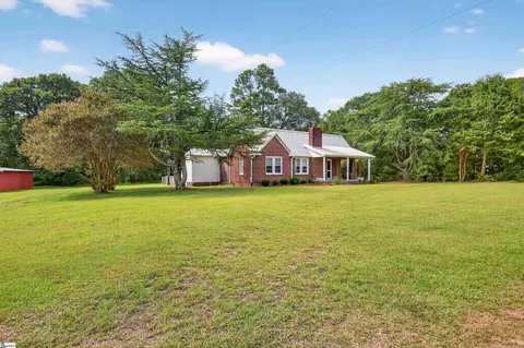 168 Davis Rd, Ware Shoals, SC 29692