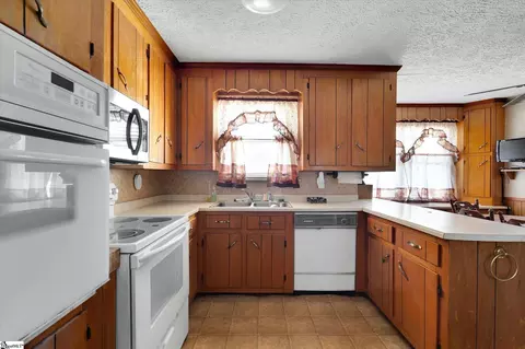 115 Tripp St, Williamston, SC 29697 photo 13