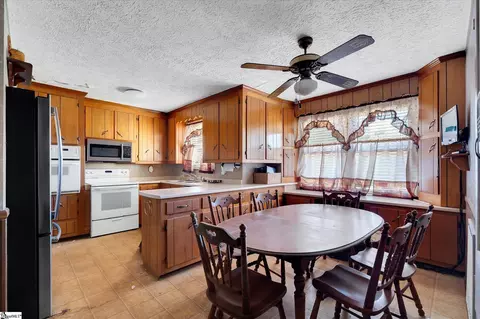 115 Tripp St, Williamston, SC 29697 photo 8