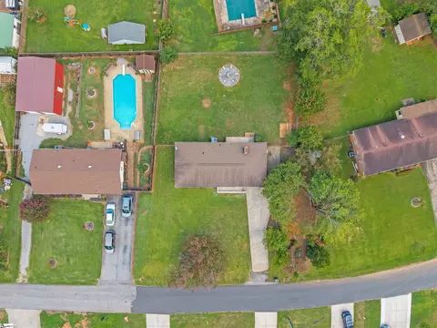 View/Area - 205 Iris Dr, Easley, SC 29642 photo 2 of 2