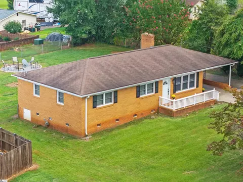 View/Area - 205 Iris Dr, Easley, SC 29642 photo 1 of 2