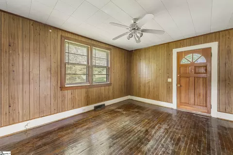 Living - 107 Cobb St, Easley, SC 29640 photo 1 of 2