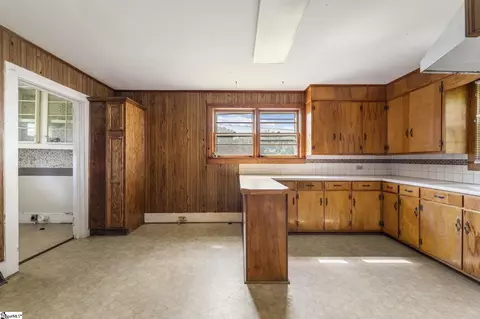 Kitchen - 107 Cobb St, Easley, SC 29640 photo 1 of 3