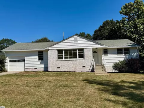 9 Plainfield Cir, Greenville, SC 29605