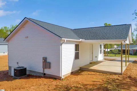 536 E South 5th St, Seneca, SC 29678 photo 6