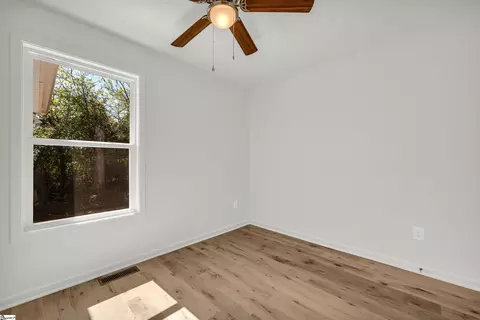 536 E South 5th St, Seneca, SC 29678 photo 21