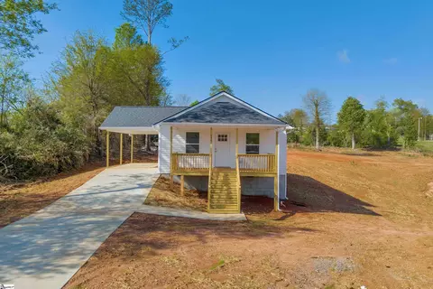 536 E South 5th St, Seneca, SC 29678 photo 3
