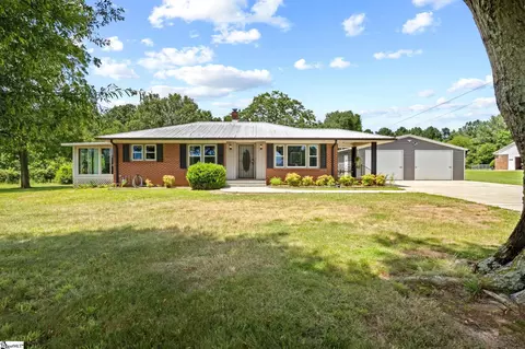 1170 Return Church Rd, Seneca, SC 29678