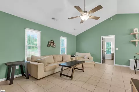 Entry Way - 107 Jasmine Ln, Pendleton, SC 29670 photo 2 of 3