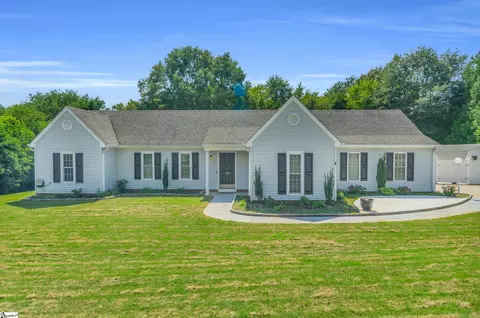 Exterior - 107 Jasmine Ln, Pendleton, SC 29670 photo 2 of 8