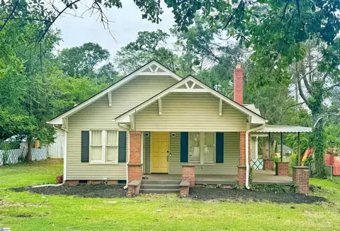 203 Arlington Rd, Greer, SC 29651