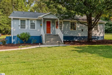 813 E Main St, Taylors, SC 29687