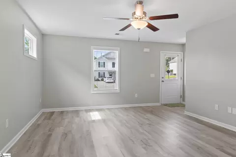 Living - 207 Royal Way, Pendleton, SC 29670 photo 1 of 2