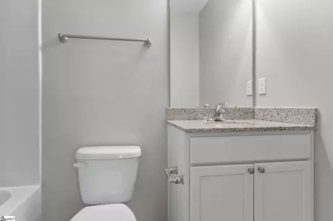 Bath - 207 Royal Way, Pendleton, SC 29670 photo 2 of 3
