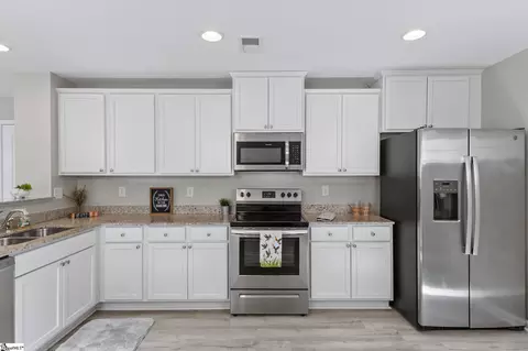 Kitchen - 207 Royal Way, Pendleton, SC 29670 photo 1 of 1