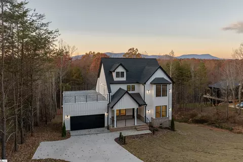 56 Packforest Rd, Taylors, SC 29687