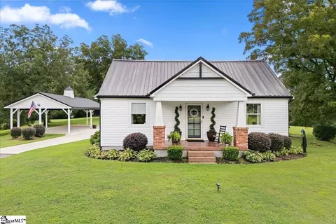 Exterior - 730 Ruby Ln, Walhalla, SC 29691 photo 5 of 13